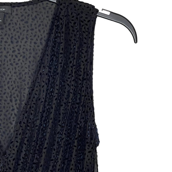 Halogen Women Size XS Flocked Oval Blue Peplum Sleeveless Top Deep V-Neck NWT - Picture 4 of 8